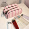 Organisches rosa Streifen-Muster wasserdichte PU-Kosmetiktasche